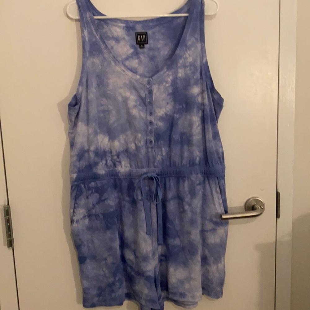 Gap tye dye romper